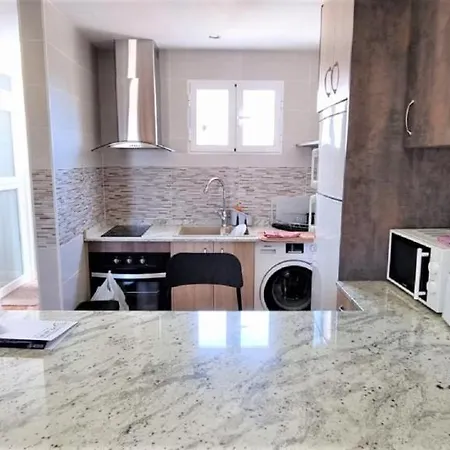 Maysan Penthouse Lägenhet *